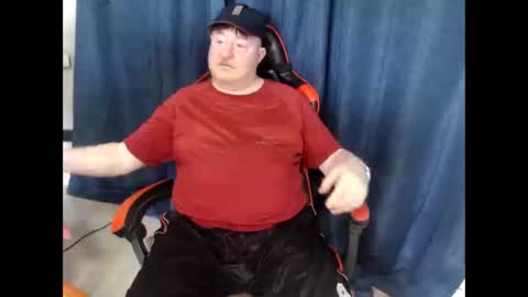 Tom Delaney online show from April 26, 4:32 am