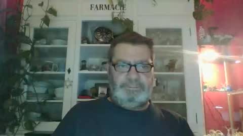 Erwins room welcome sound on online show from January 9, 2:11 am