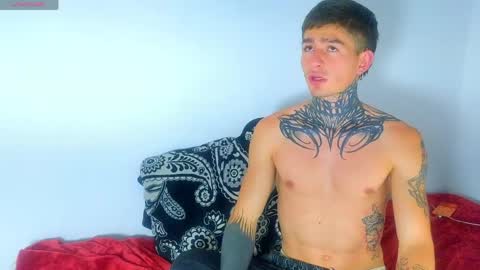 Esteban independent model online show from May 4, 7:32 am