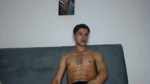 Esteban online show from May 8, 11:11 am