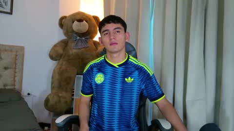 Esteban online show from July 3, 11:27 am