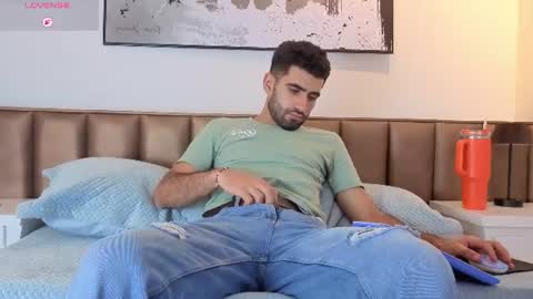 Ethan online show from June 25, 7:07 pm