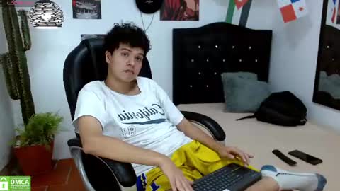 E T H A N online show from July 27, 8:49 pm