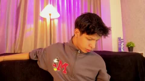 Ethan online show from May 6, 11:22 am