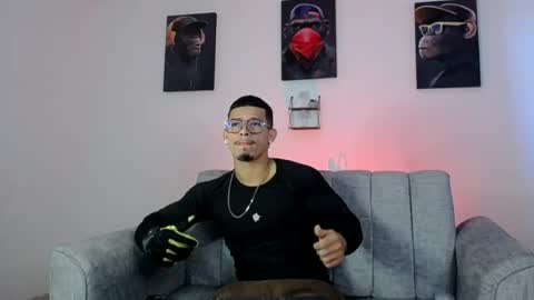 ethan_rodgers01 online show from July 14, 2:23 pm