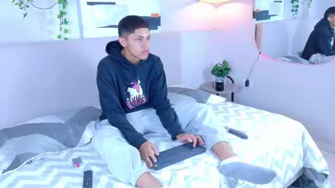 ethancarter__ online show from July 11, 12:40 pm