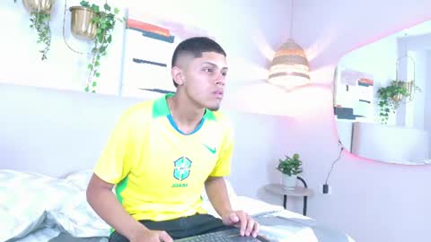 ethancarter__ online show from July 18, 11:26 am