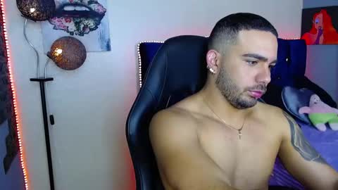 Ethan online show from May 5, 9:37 pm