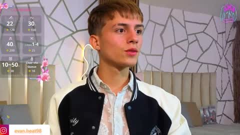 evan_tay online show from May 1, 3:10 am