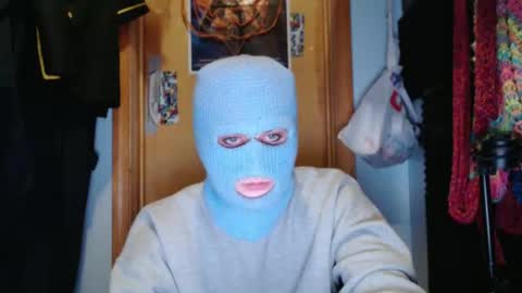 exhibitionistartist1 online show from May 4, 12:23 am