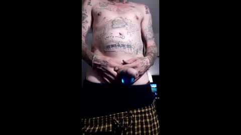 ezekielll1999 online show from May 19, 3:46 am