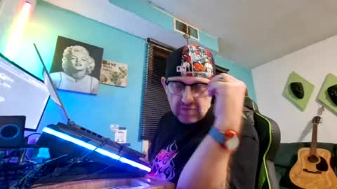 Ez Rider online show from June 28, 3:23 am