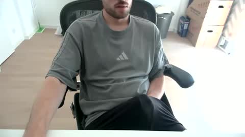 Call me bitch online show from May 27, 1:30 pm