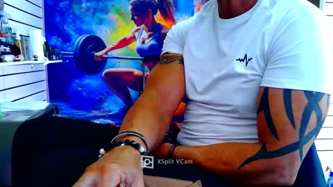fabxxxl online show from April 30, 12:34 pm