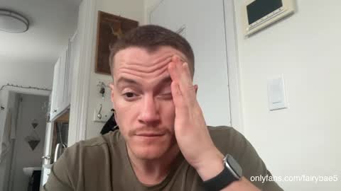 Travis online show from May 22, 11:10 pm