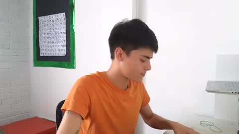 feeenti_dream online show from August 1, 6:18 pm
