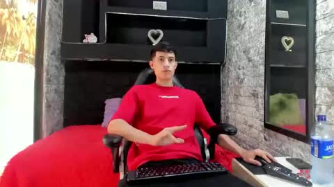 felipe fiire online show from May 11, 2:08 pm
