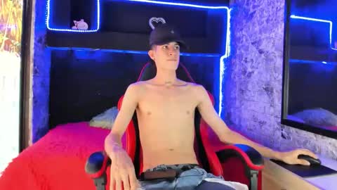 felipe fiire online show from April 29, 5:41 pm
