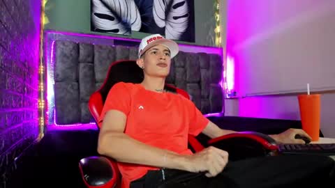 felipe fiire online show from July 2, 11:00 pm