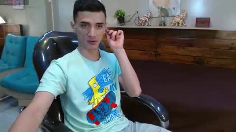 FELIPE online show from August 4, 12:32 pm