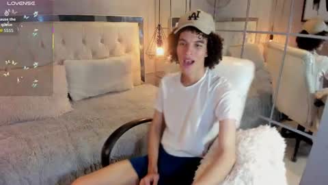 FELIPE online show from July 25, 6:48 pm