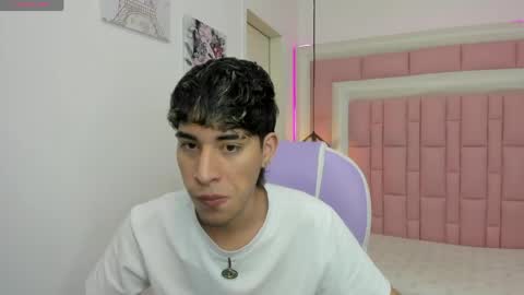 FER PHOENIX online show from April 29, 4:17 am