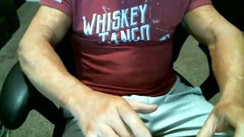 fitguy40 online show from May 12, 3:37 am