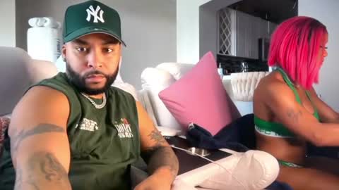 King E  online show from July 8, 4:22 pm