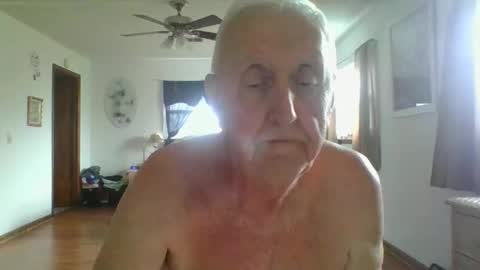 flamale65to online show from May 10, 9:49 pm