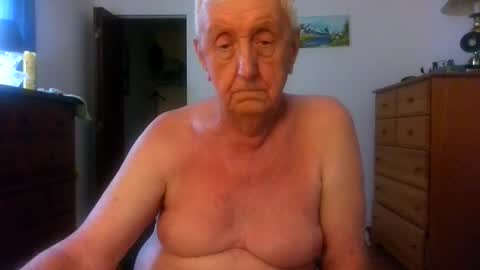 flamale65to online show from June 8, 8:32 pm