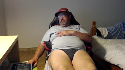 Fraboys online show from April 29, 6:47 pm