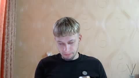frame_tamer888 online show from June 14, 11:56 am