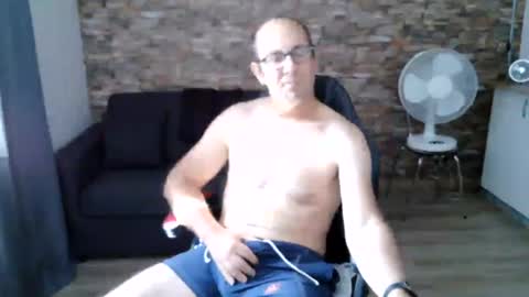 franck143544 online show from July 23, 8:33 am
