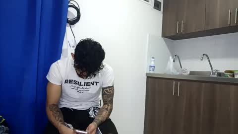 frankdanielsmolano online show from June 5, 2:16 am
