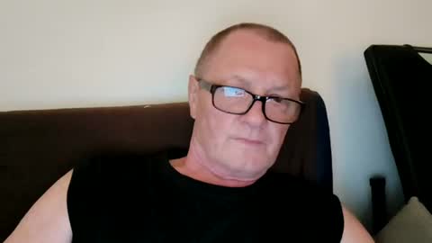 Wolfi online show from July 13, 6:04 am