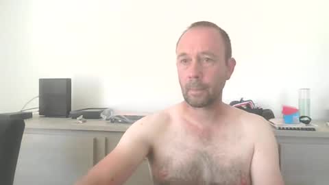 fredodu41 online show from June 14, 12:29 pm
