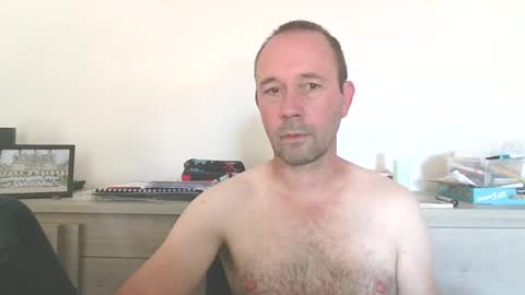 fredodu41 online show from July 10, 12:19 pm