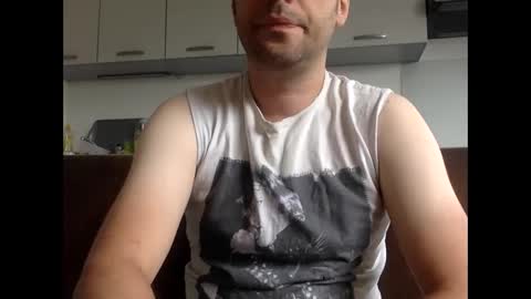 frenchy_from_paris online show from May 31, 8:04 am