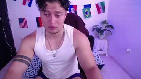 Axel online show from August 4, 12:21 pm