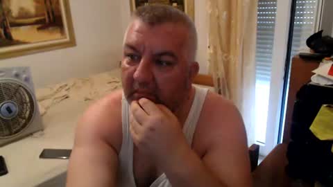 fukingcrazy online show from August 5, 6:40 am