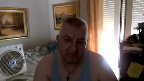 fukingcrazy online show from August 1, 8:24 am