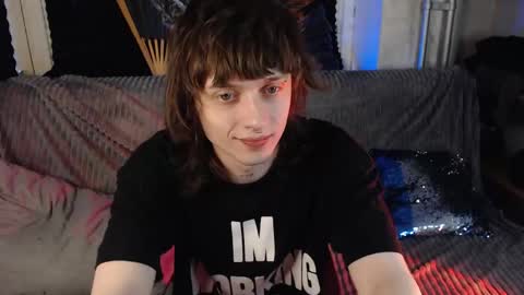 Ian online show from May 5, 5:42 am