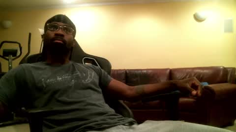 James online show from May 5, 2:35 am