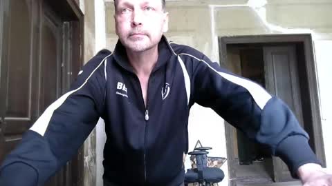 galadriel869 online show from May 9, 11:44 am