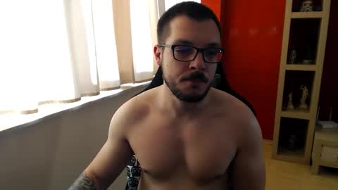 GangstaLover online show from May 19, 3:46 am
