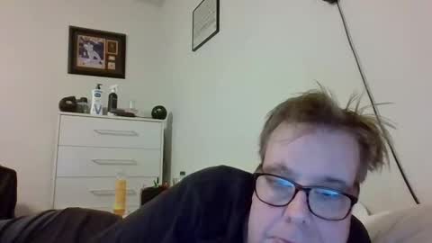 Gary online show from May 6, 2:01 am