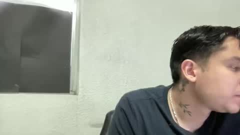 garypinepineapple online show from May 10, 11:06 pm