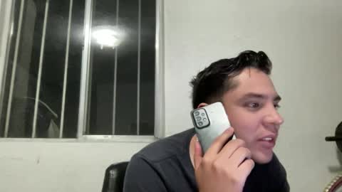 garypinepineapple online show from April 29, 3:44 am