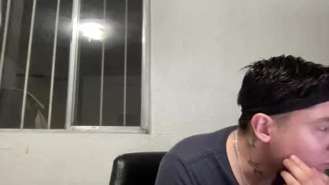 garypinepineapple online show from April 25, 1:52 am