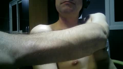 gauchors21 online show from May 30, 4:01 am